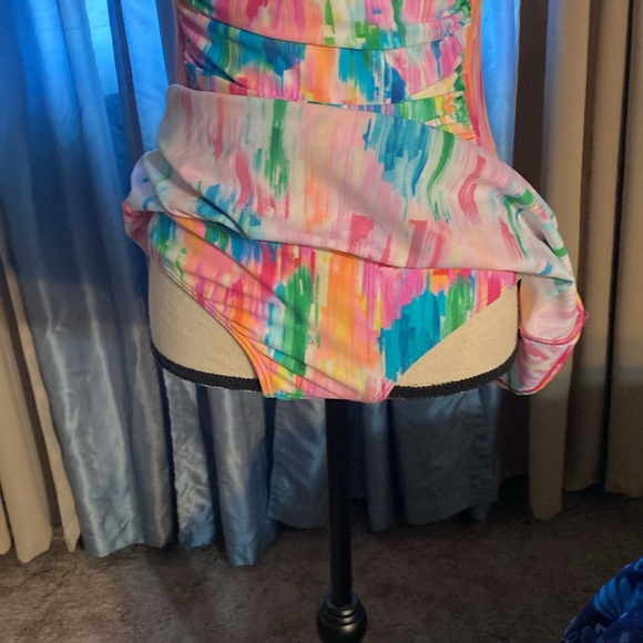 Venus swim dress brand new never worn - Picture 4 of 6